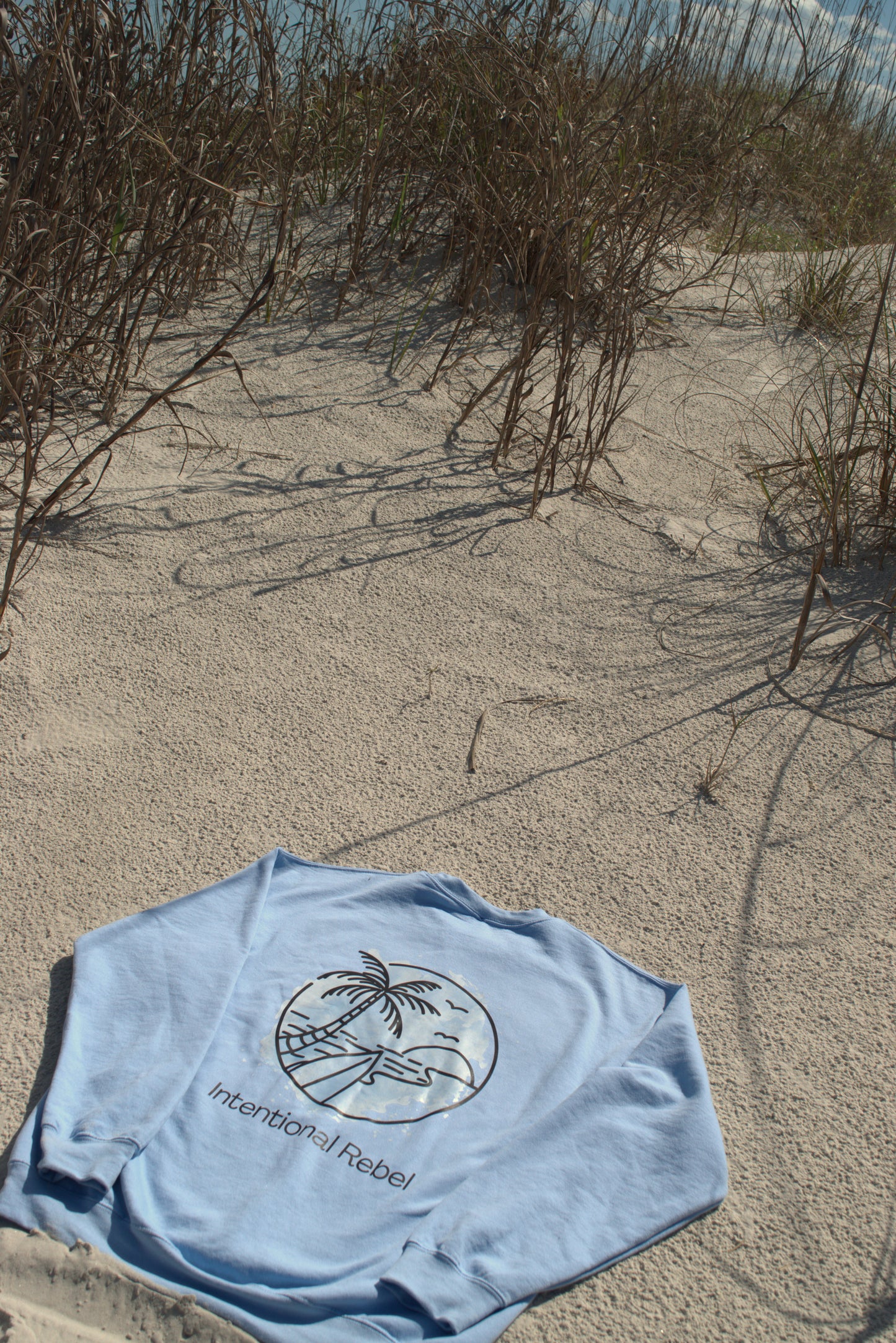 Drawn Out Beach Scene (Women's)